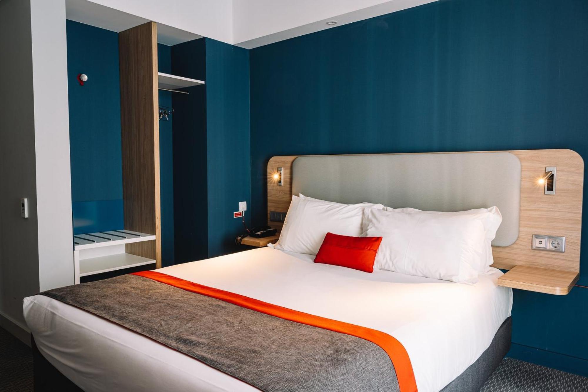 Holiday Inn Express Porto City Centre, An Ihg Hotel Εξωτερικό φωτογραφία